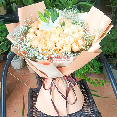 铁岭33朵香槟玫瑰百合，心里永远是你